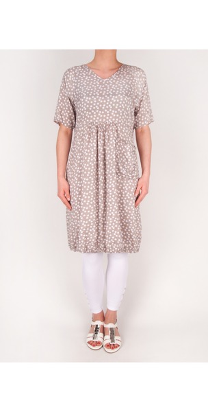 Help dress me please!