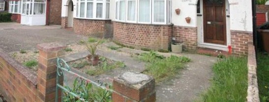 mil's new neighbours have concreted over their drive