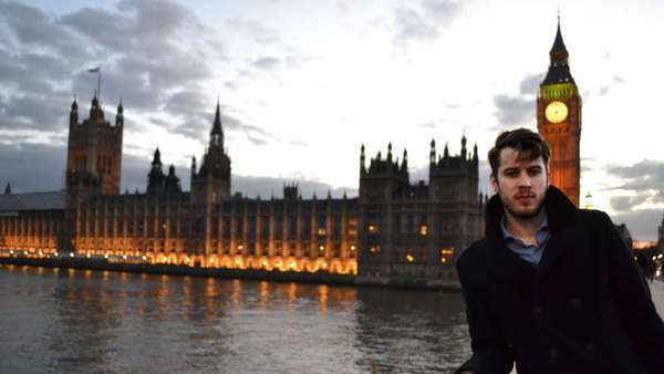 to think Greek PM is hawt