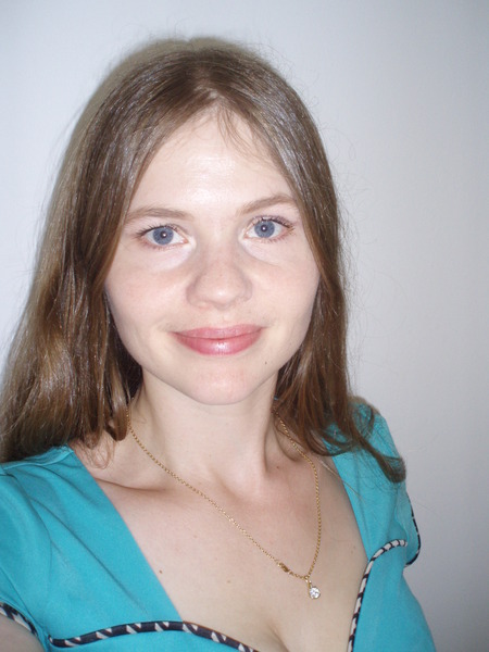 What shape is my face? (picture provided)