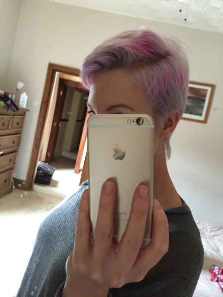 Can you get hair dye that only lasts a week or two and can go over dyed blonde?