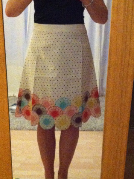 Can an apple wear an A line skirt?