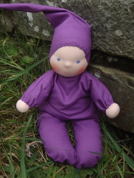 Please help me make a directory of alternative shops/sellers that make hand made beautiful items...
