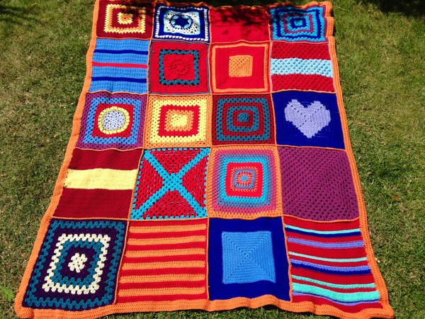 Woolly Hugs: Blankets for the Children of Chernobyl. Squares needed!