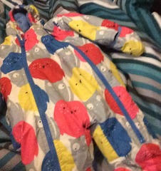 CHILDRENS CLOTHES/SHOES BANK thread