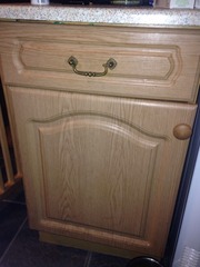 Painting laminate kitchen units... And can I do anything with this worktop?