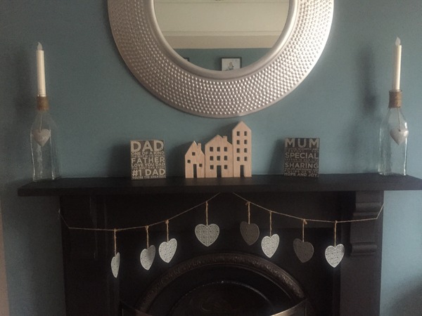 What's on your Mantlepiece?? Photos please for inspiration!
