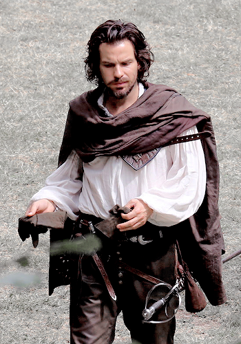 Swagger Inn Thread 107 : Wenches All on a Summer Holiday