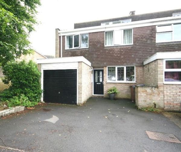 Help needed to 'dress' my house