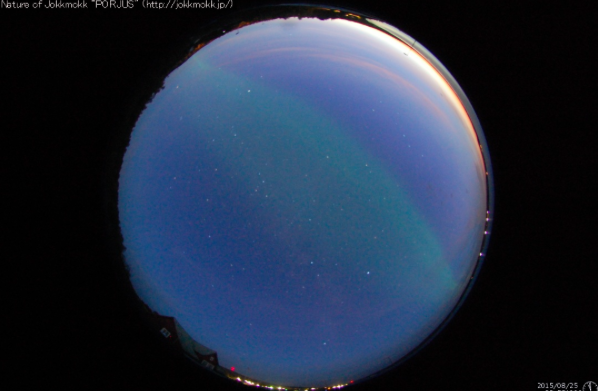 Armchair aurora watching