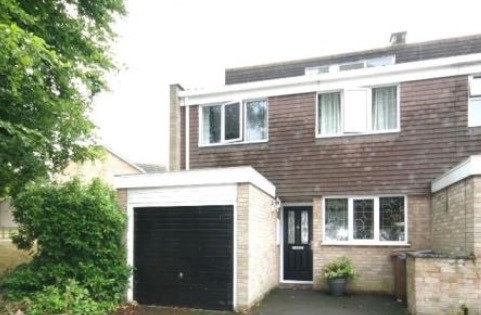 Help needed to 'dress' my house