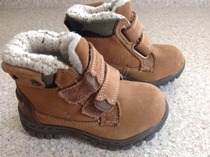 CHILDRENS CLOTHES/SHOES BANK thread