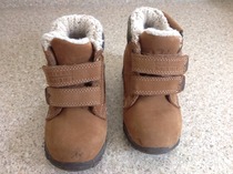 CHILDRENS CLOTHES/SHOES BANK thread