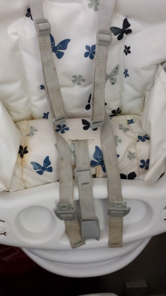 how to deep clean a highchair?