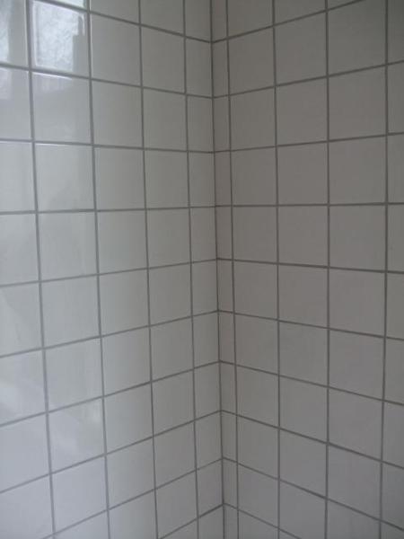Changing the colour of kitchen tile grout