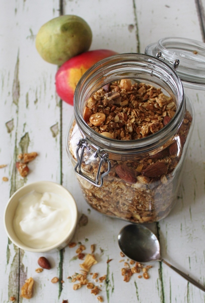 has anyone got a good granola recipe?