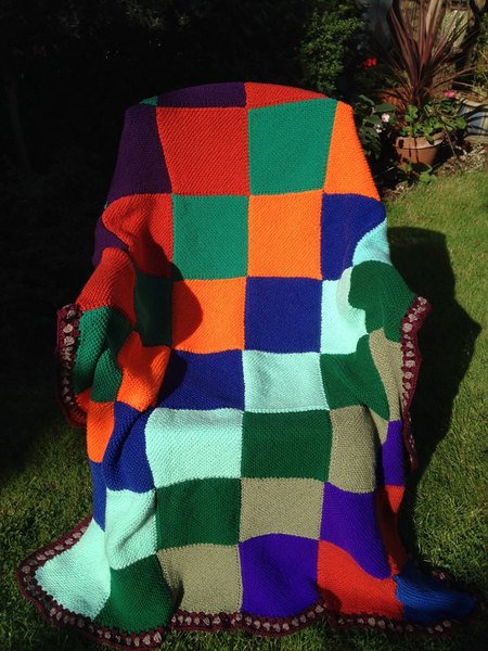 Woolly Hugs. Supporting refugees, lovely crafters and donors, fabulous Mumsnetters we need your help.