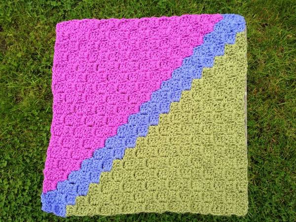 Woolly Hugs. Supporting refugees, lovely crafters and donors, fabulous Mumsnetters we need your help.