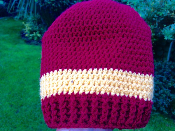 Woolly Hugs. Supporting refugees, lovely crafters and donors, fabulous Mumsnetters we need your help.