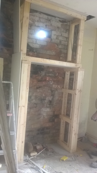 Whilst the rest of us chowed down on runny eggs and shellfish, deeply sneezed out a baby!...It's superb scans all around and only the occasional nose-vom on JS Grads 38!