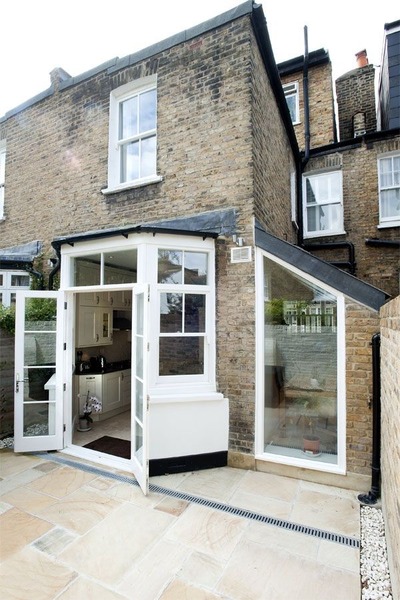 Help!  How do we go about professionally objecting to a neighbours planning application?