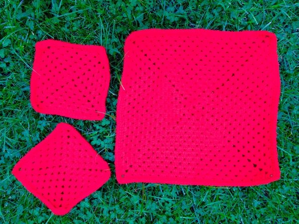 Woolly Hugs. Supporting refugees, lovely crafters and donors, fabulous Mumsnetters we need your help.