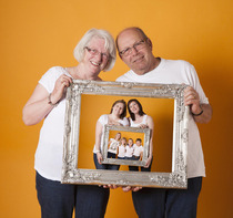 WIN! A family photoshoot and canvas worth over £300!