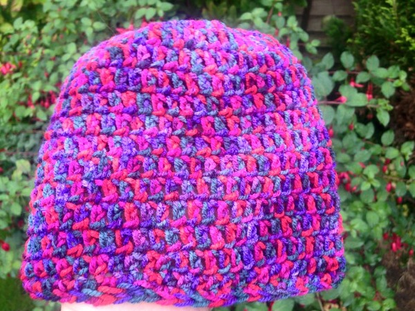 Woolly Hugs. Supporting refugees, lovely crafters and donors, fabulous Mumsnetters we need your help.