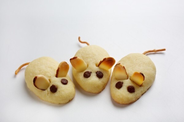 Best Mice Pies (shop bought)