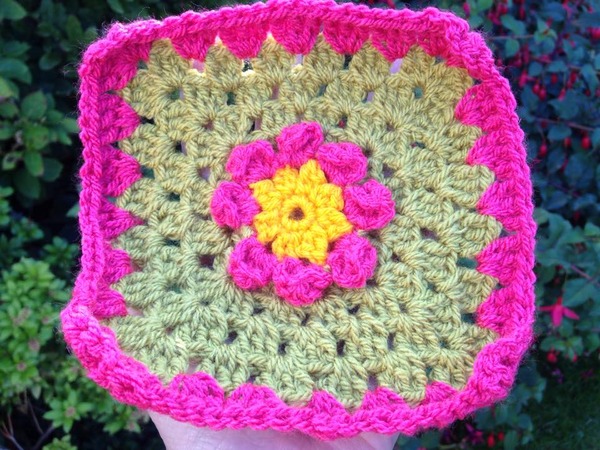 Woolly Hugs. Supporting refugees, lovely crafters and donors, fabulous Mumsnetters we need your help.