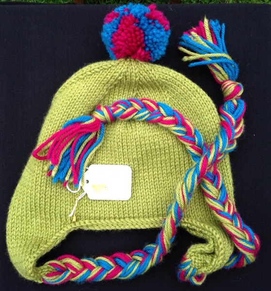 Woolly Hugs. Supporting refugees, lovely crafters and donors, fabulous Mumsnetters we need your help.