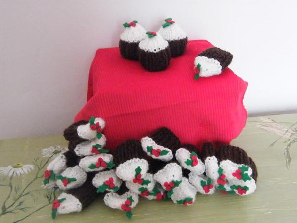 To think that after all the FB glittery shite threads, we need an FB Xmas shite thread?