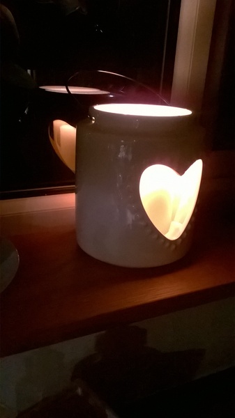 AIBU wave of light for baby loss.