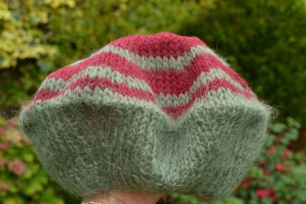 Woolly Hugs. Supporting refugees, lovely crafters and donors, fabulous Mumsnetters we need your help.