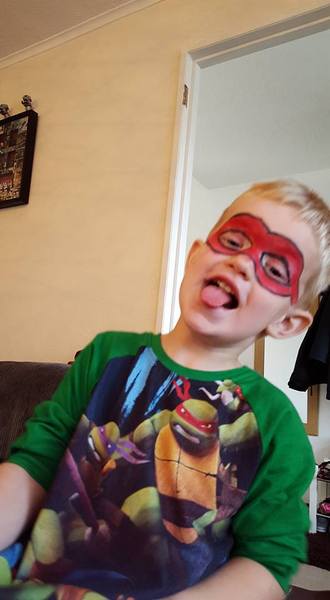 See what Mumsnetters think of Snazaroo facepaint - £300 voucher prize draw for feedback! NOW CLOSED