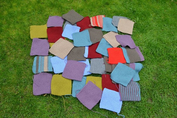 Woolly Hugs. Supporting refugees, lovely crafters and donors, fabulous Mumsnetters we need your help.