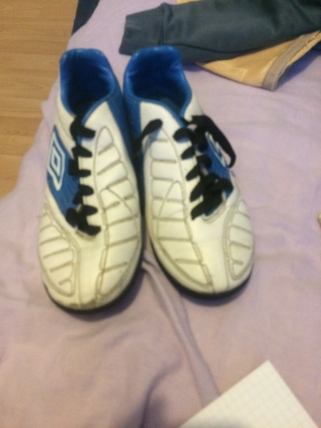 CHILDRENS CLOTHES/SHOES BANK thread