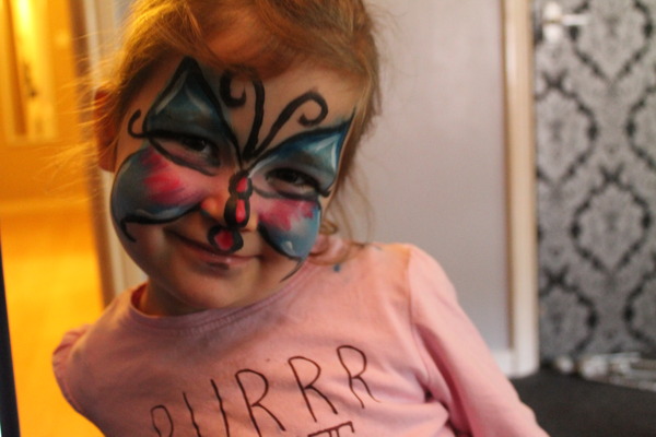 Share your Halloween face painting tips with Snazaroo and post a picture for a chance to win a £300 voucher! NOW CLOSED