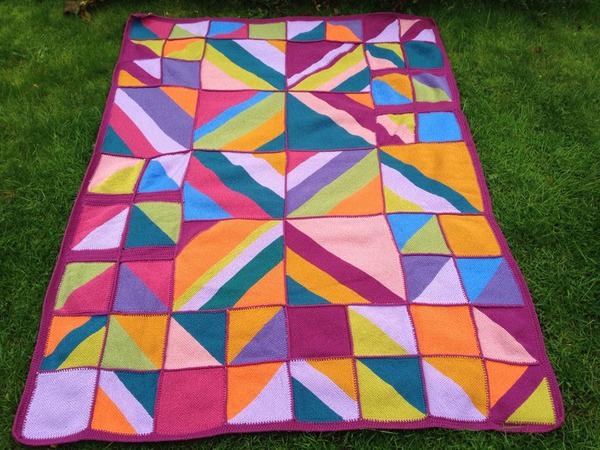 Woolly Hugs. Supporting refugees, lovely crafters and donors, fabulous Mumsnetters we need your help.