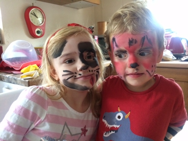 See what Mumsnetters think of Snazaroo facepaint - £300 voucher prize draw for feedback! NOW CLOSED