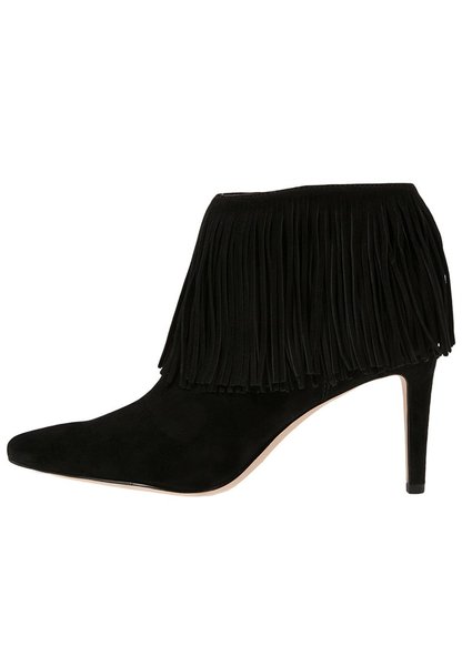 Fringe boots