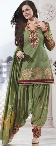 Help with wedding 'dress' - clueless