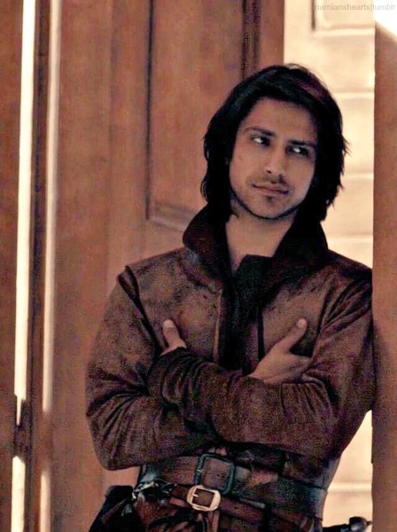 Swagger Inn Thread 114: Grab a cake off the trolley and the musketeer of your fancy <nto>