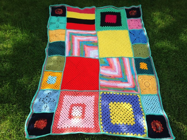 Woolly Hugs. Supporting refugees, lovely crafters and donors, fabulous Mumsnetters we need your help.