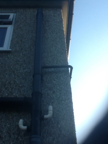 Steam coming out of outside wastepipe - Piglethjohn, please