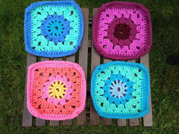 Woolly Hugs. Supporting refugees, lovely crafters and donors, fabulous Mumsnetters we need your help.