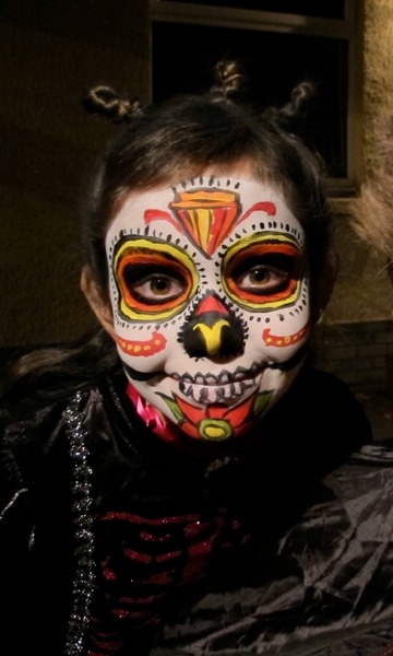 Share pictures of your witches and wizards from this Halloween to win Worst Witch goodies, Halloween choices and £50 Amazon vouchers.