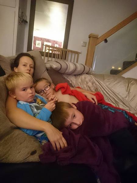 Talk to Cadbury’s about your family nights in and you could win a £200 Love2Shop voucher NOW CLOSED