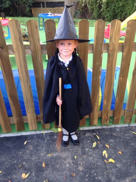 Share pictures of your witches and wizards from this Halloween to win Worst Witch goodies, Halloween choices and £50 Amazon vouchers.