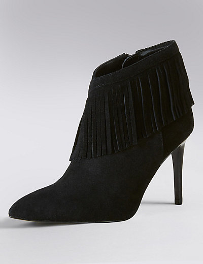 Fringe boots